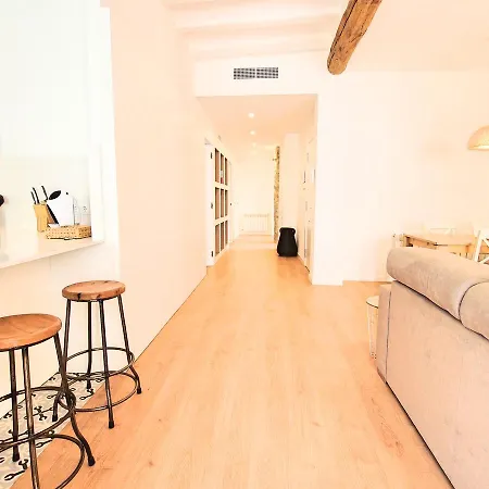 Apartment Sleep & Mercaders Romantic Getaway *